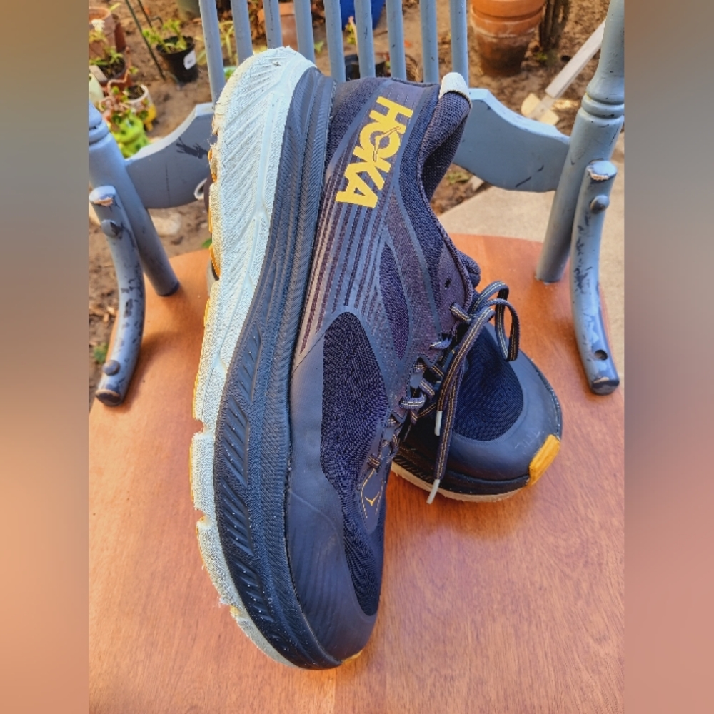 Hoka Stinson 6